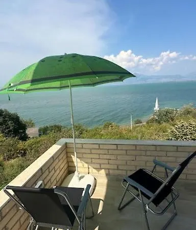 Villa Tranquil Lakehouse Shkodër