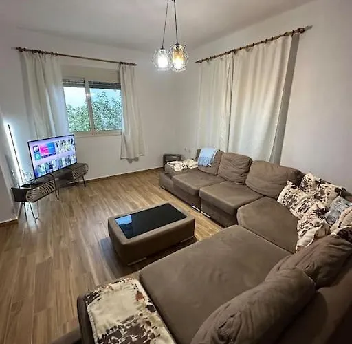 Tranquil Lakehouse Shkodër